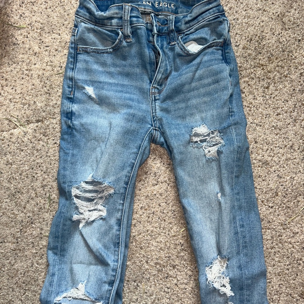 American Eagle Distressed Blue Jeans